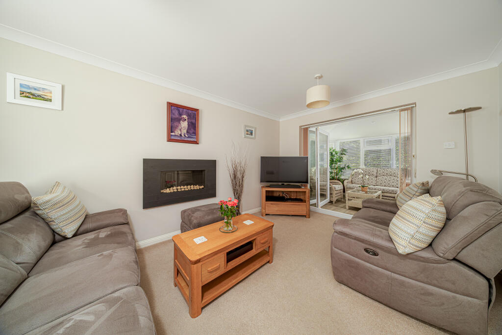Montague Court, Hilperton photo 4
