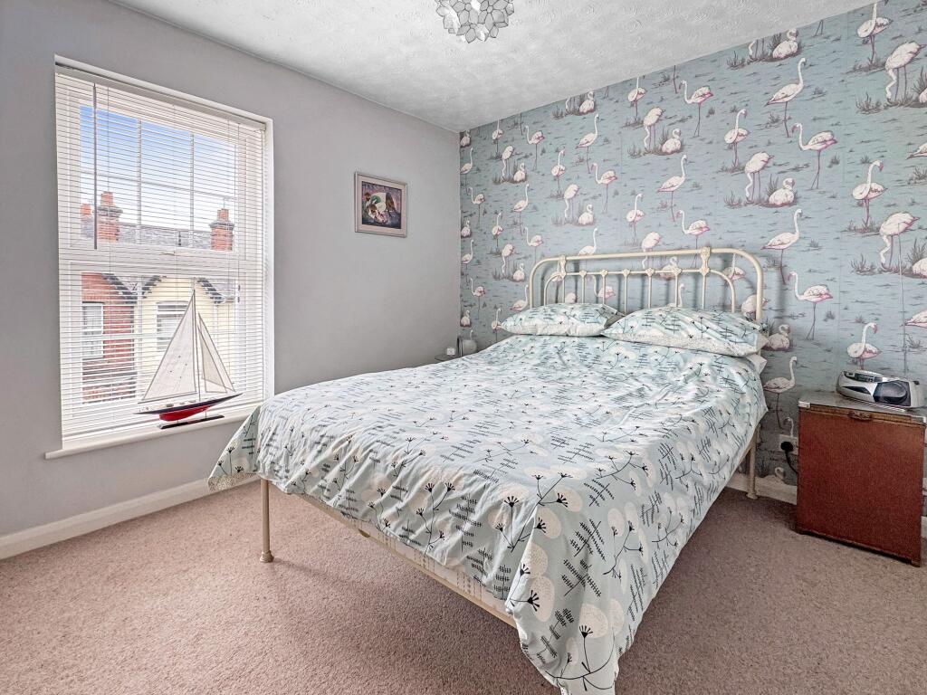 House in Cowes, Isle of Wight - More