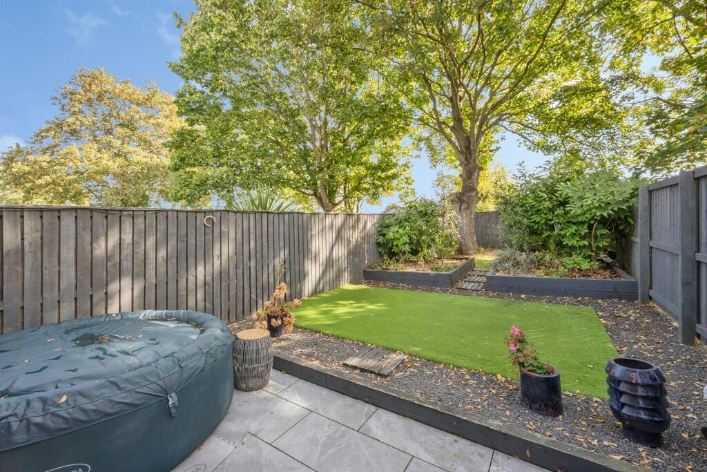 House in Rotherham, South Yorkshire - View 4