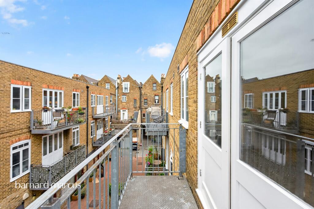 Apartment in London - View 3