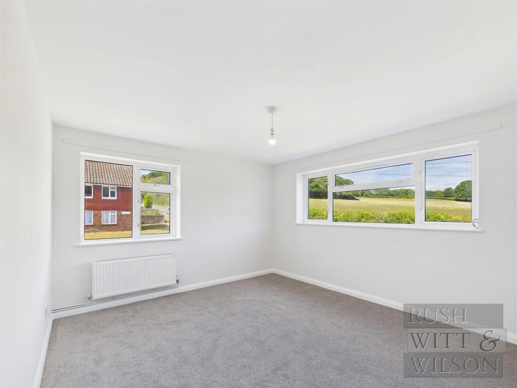Apartment in Tonbridge - View 2