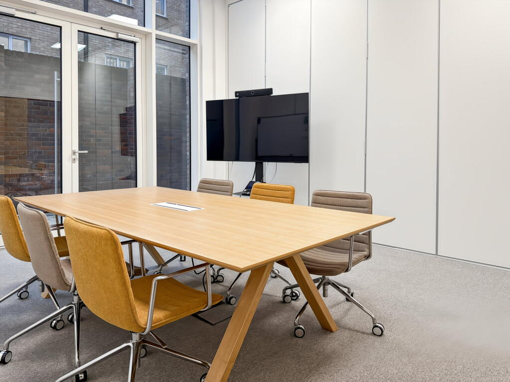 Photo 6