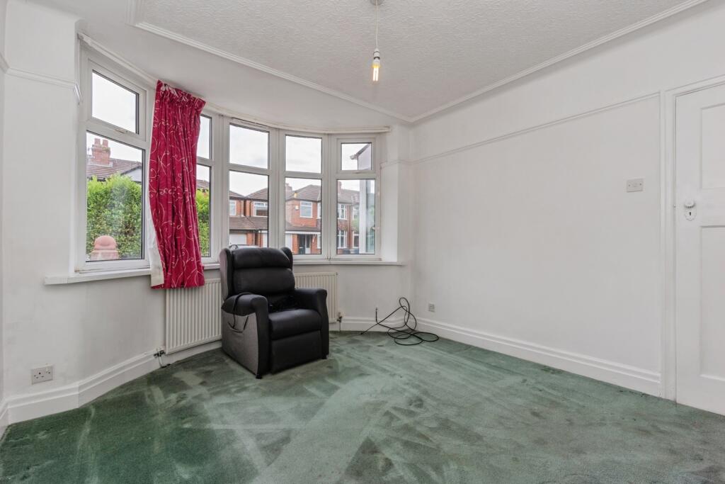 Wynyard Close, Sale, Greater Manchester, M33 photo 2