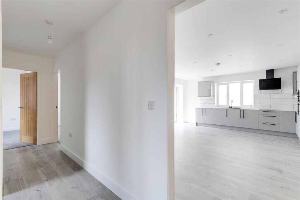 House in Nottingham - View 5