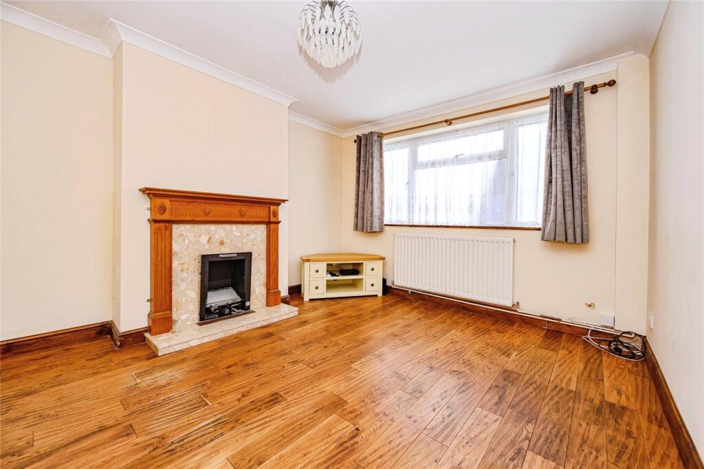 Browning Road, Luton, Bedfordshire, LU4 photo 3