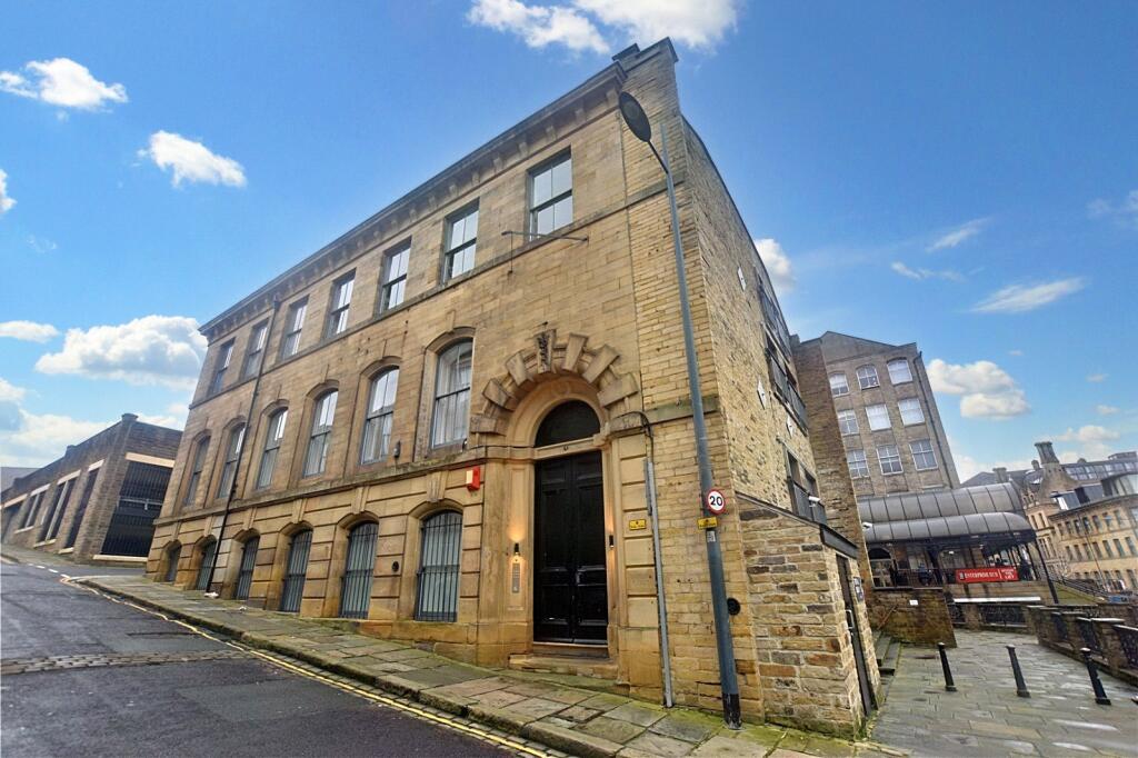 Main image of property: Apartment 8, Delaunay House, 8 Burnett Street, Bradford, West Yorkshire