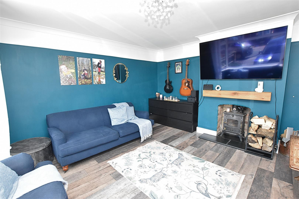 Lindsey Rise, Scartho, Grimsby photo 4