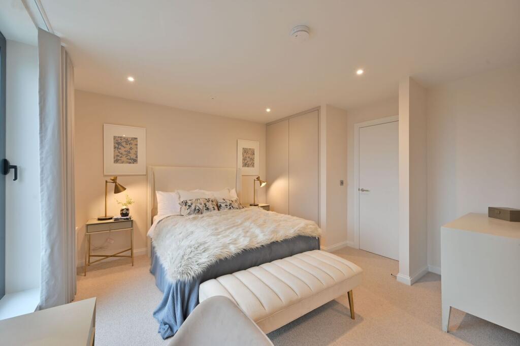 House in London - View 5