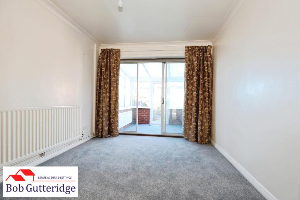 House in Stoke-on-Trent - View 4