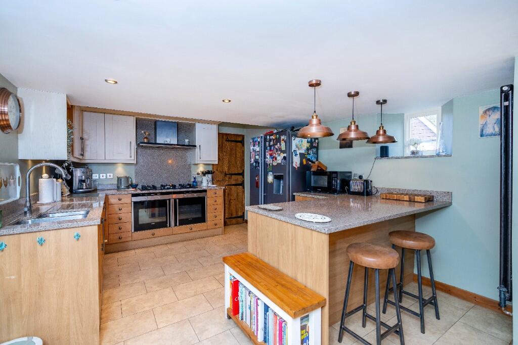 Church Street, Northborough, PE6 photo 3