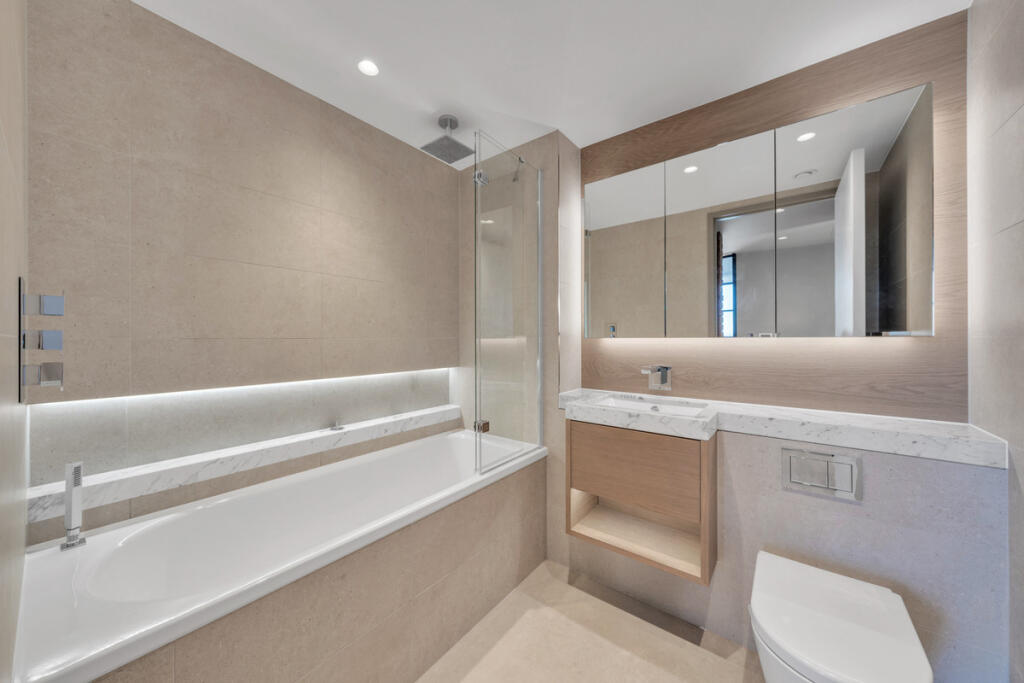 Apartment in London, Paddington - View 5