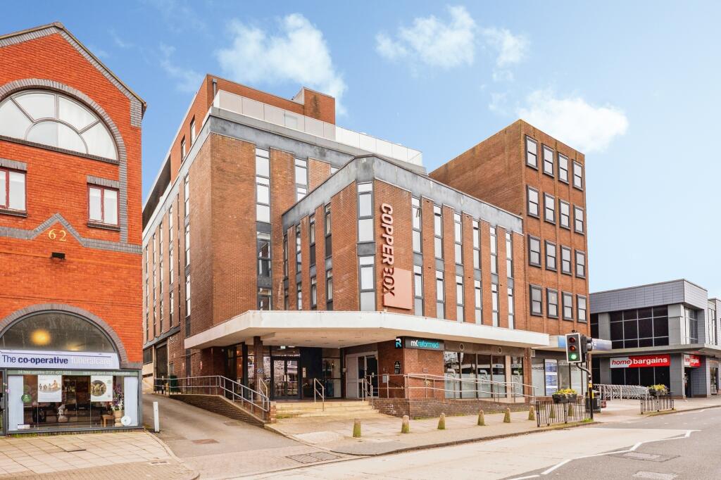 Main image of property: High Street, Birmingham, B17