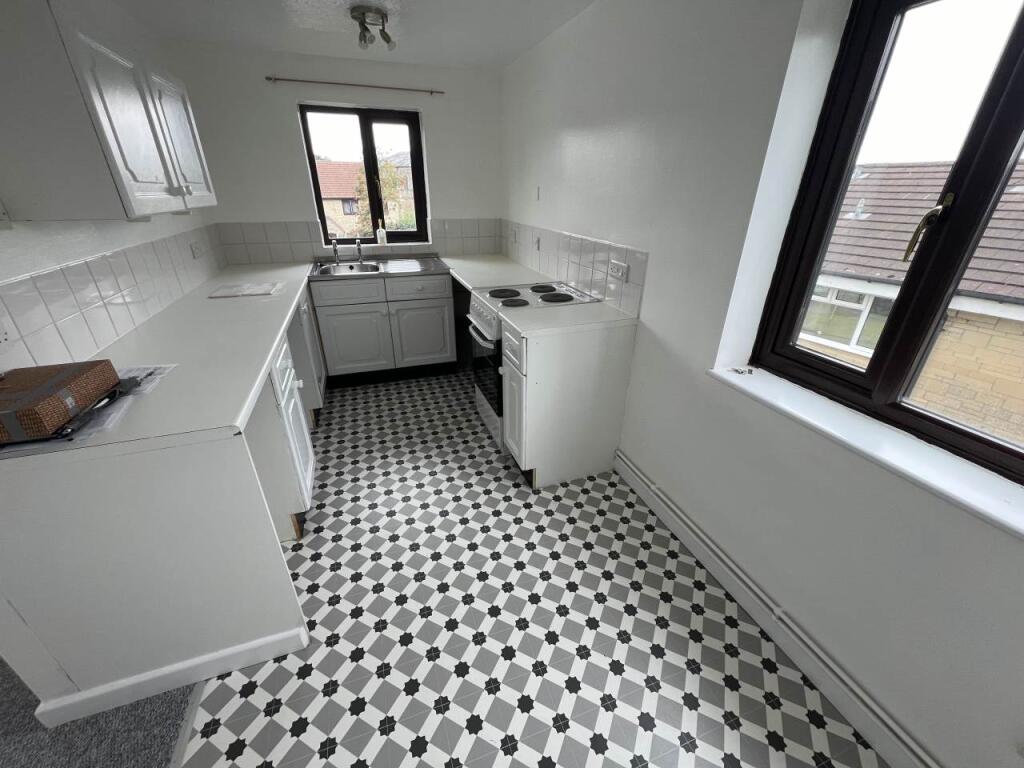 Apartment in Frome, Adderwell - View 2