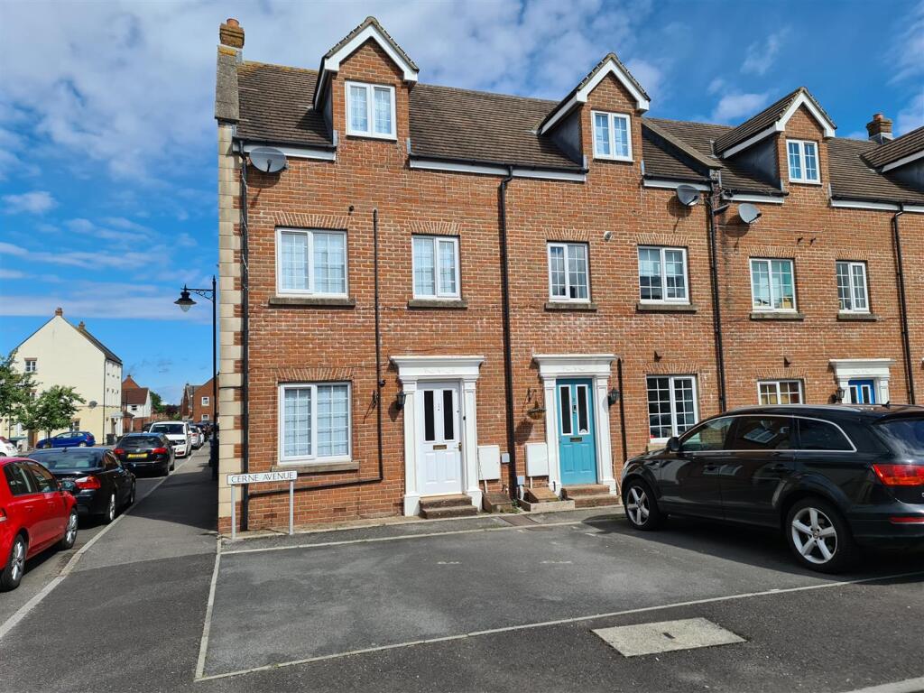 Main image of property: Cerne Avenue, Gillingham