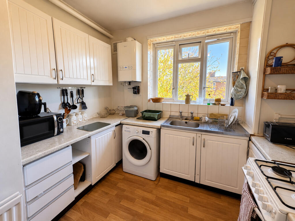 Apartment in London - View 2