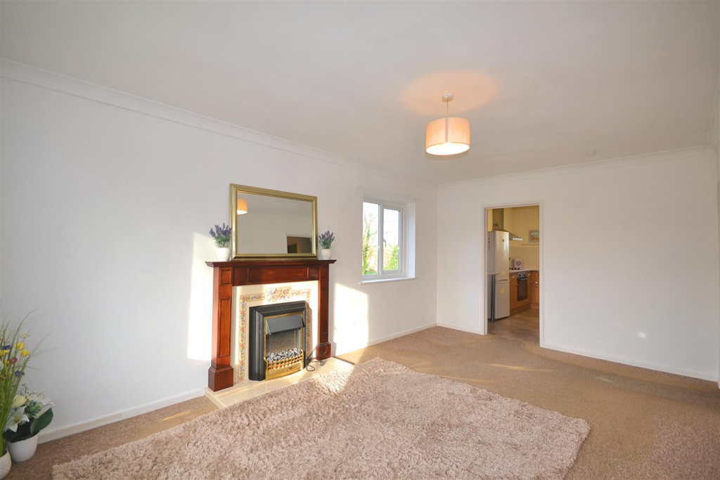 Apartment in Dorchester, Fordington, Dorset - View 4