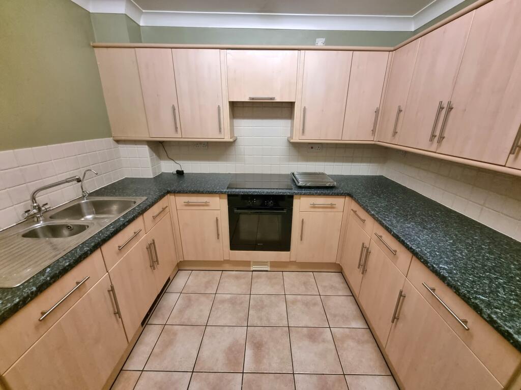 Apartment in Portsmouth - View 3