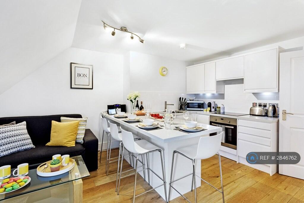 Main image of property: High Street, Knaresborough, HG5