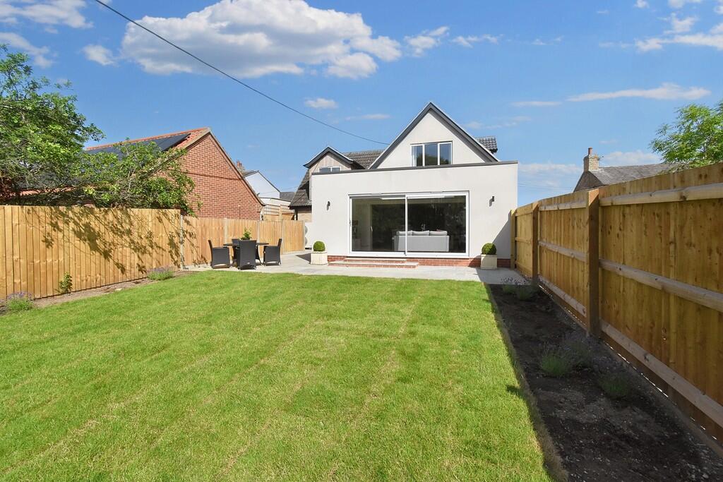 Willingham Road, East Barkwith photo 4