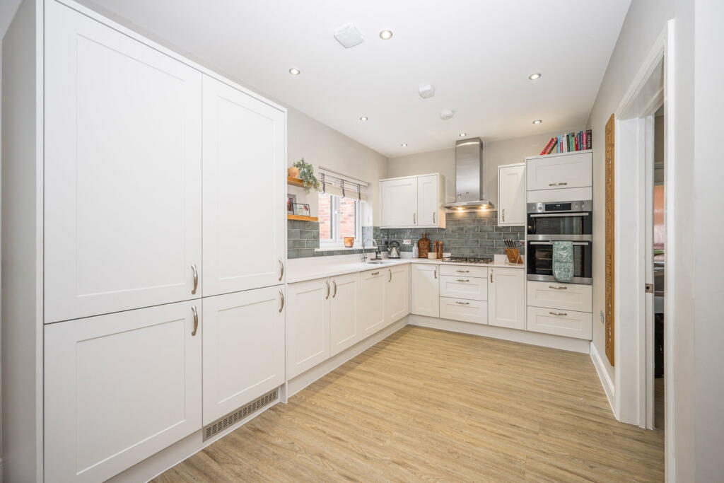 House in Abergavenny - More