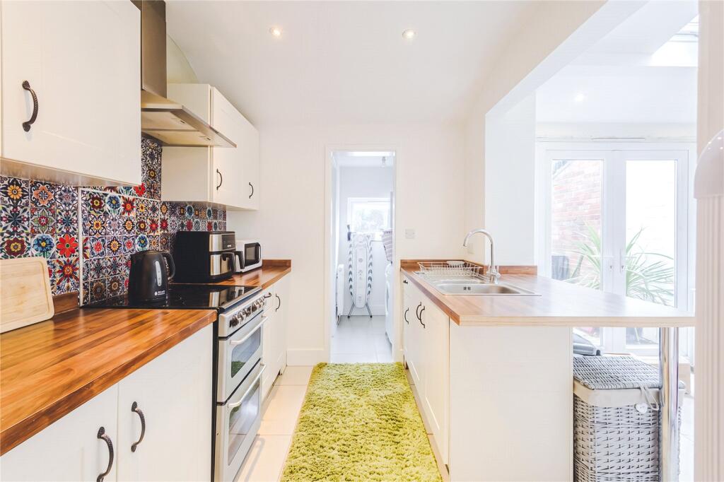 House in Swindon, Eastcott, South Swindon - View 5