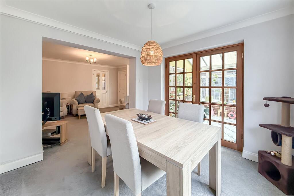 House in St Albans, Sandridge - View 3