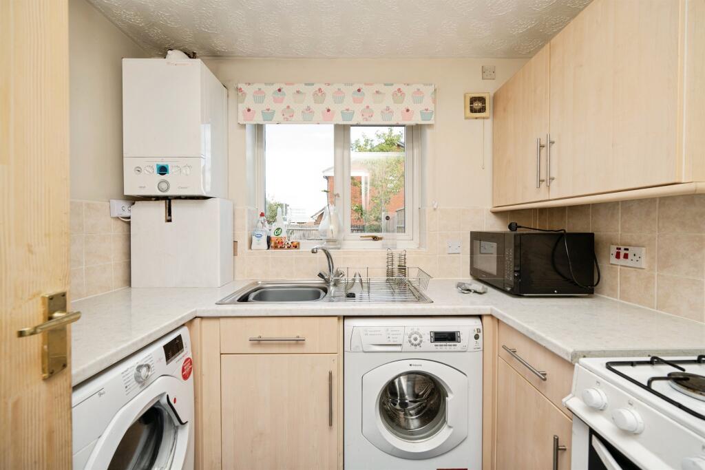 Beacon Close, Smethwick photo 5