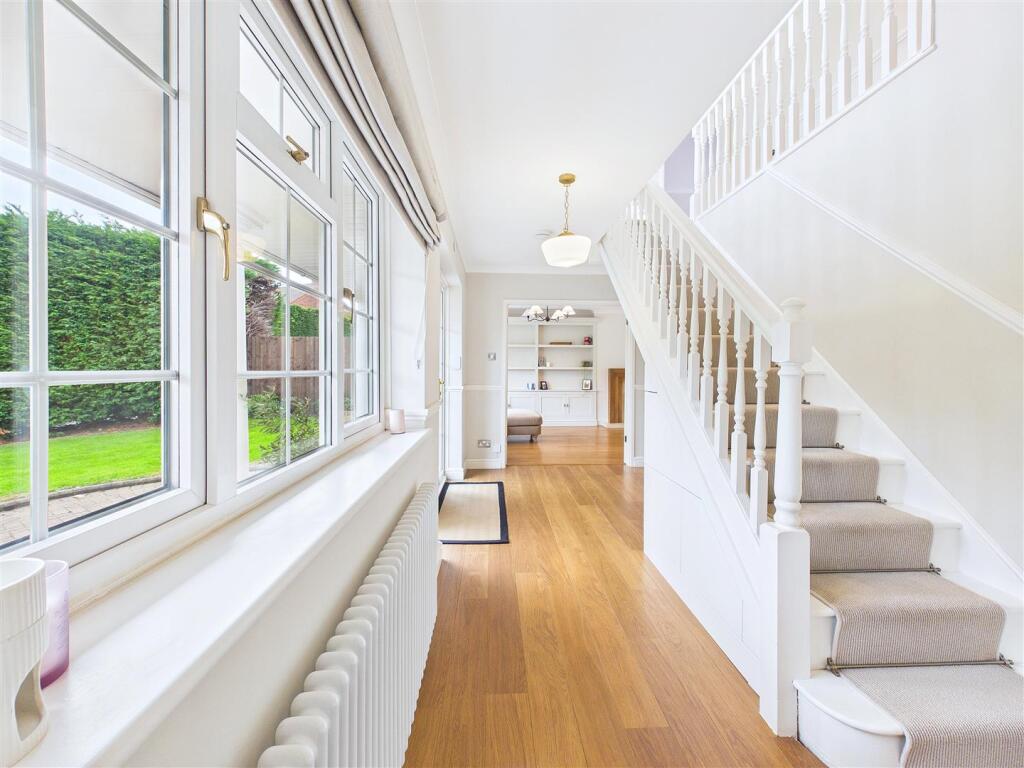 Bramley Way, Whittington, Lichfield photo 3