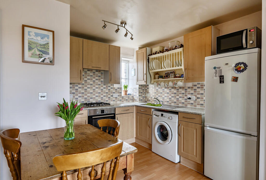 Baron Close, Bitton, Bristol, Gloucestershire, BS30 photo 3