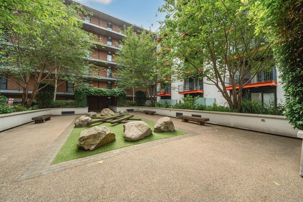 Apartment in London - View 4