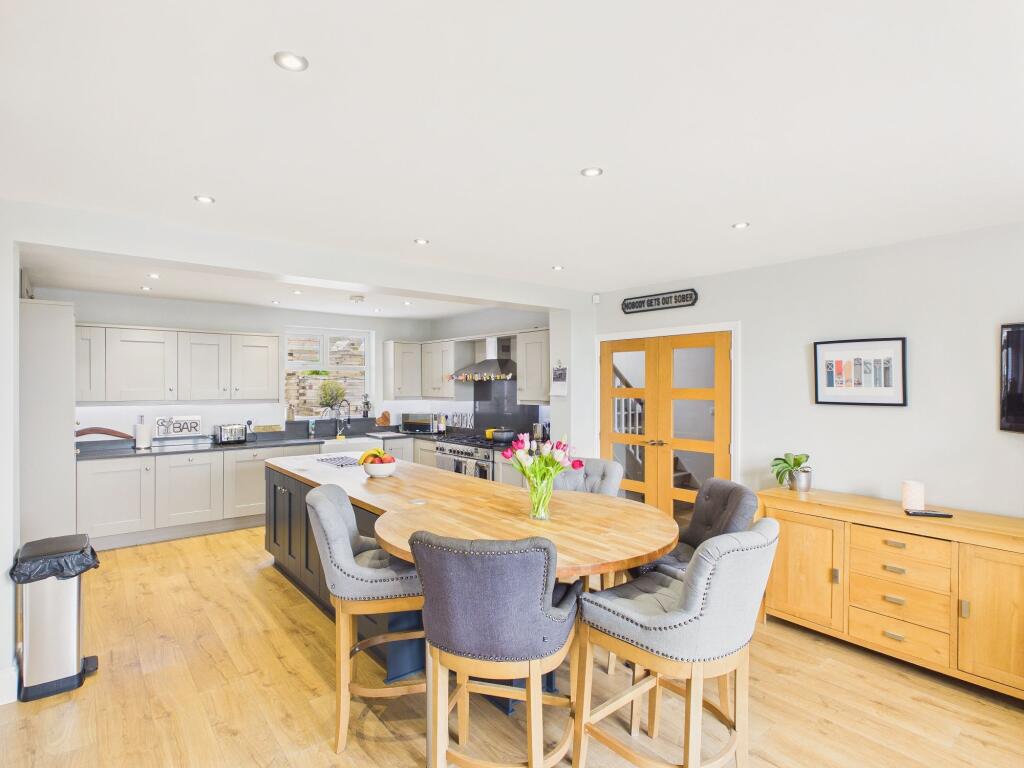 Peareth Hall Road, Springwell Village, NE9 - View 3