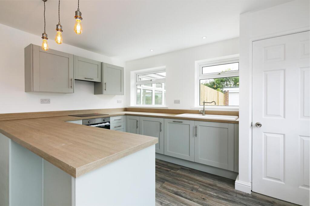 Wheatlands Close, Pocklington, York, East Riding of Yorkshire, YO42 2UT photo 3