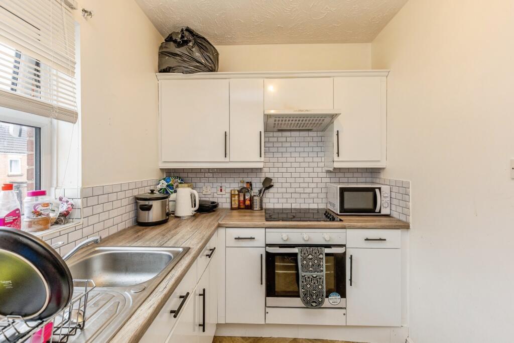 Apartment in Weston-super-Mare, Locking Castle - View 5