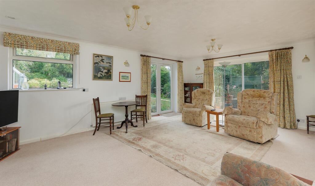 House in Cowes, Gurnard Marsh - View 4