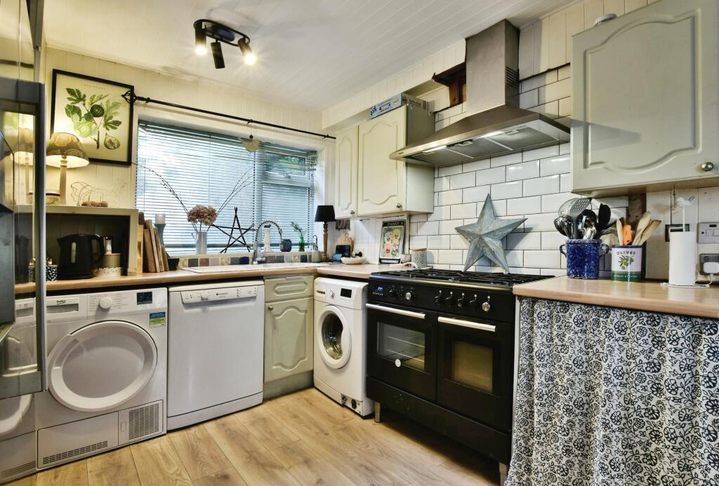 House in Macclesfield, Cheshire East - More