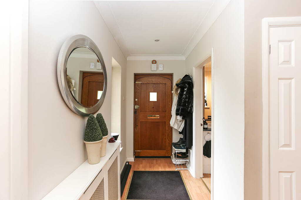 House in Solihull, Kineton Green - View 5