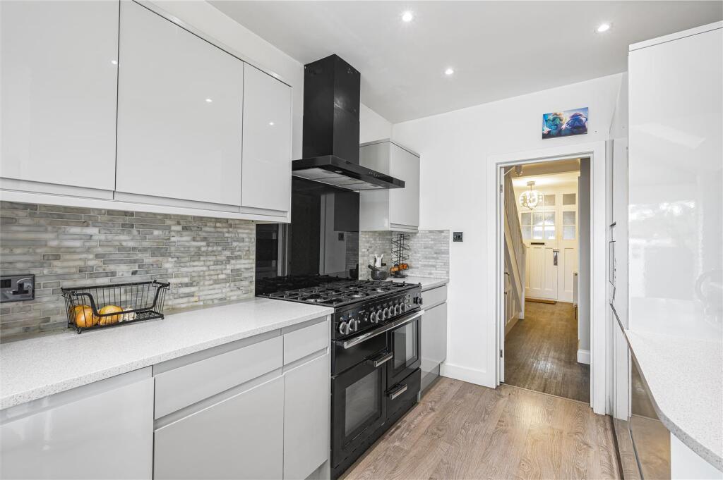 Eastbourne Road, Seaford - View 5