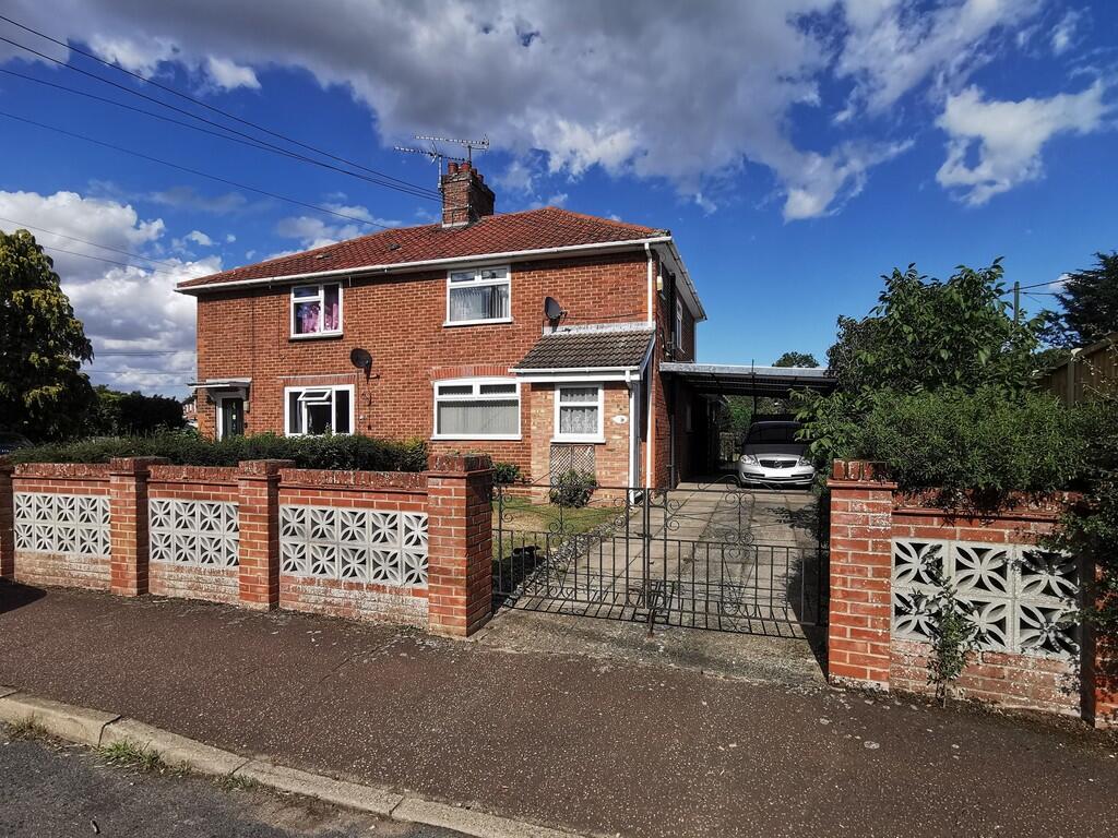 3-bed semi-detached on Kingsway, Earsham, Bungay, £250,000
