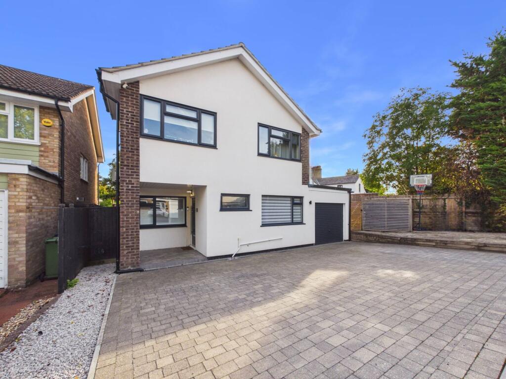 4-bed detached on Wellington Place, Bassingbourn, SG8, £550,000