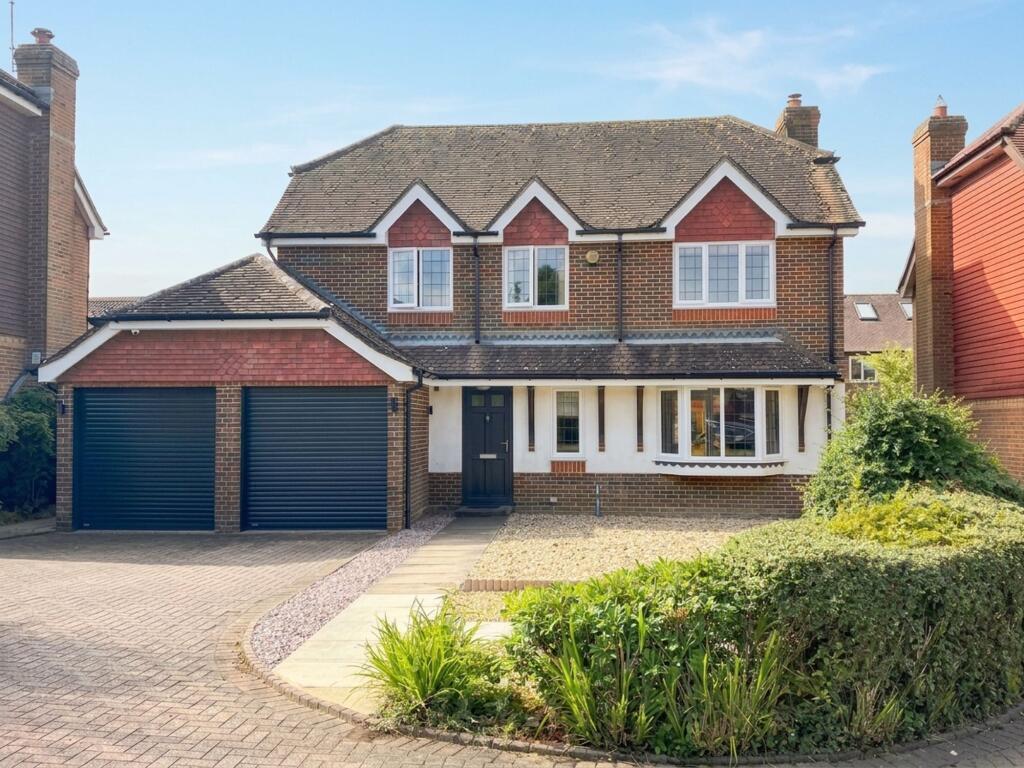 Main image of property: Lemmington Way, Horsham, RH12