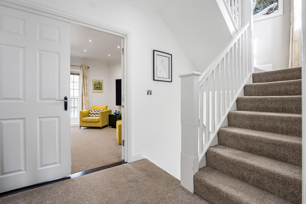 Additional image 17 of Boyes Crescent, London Colney, AL2