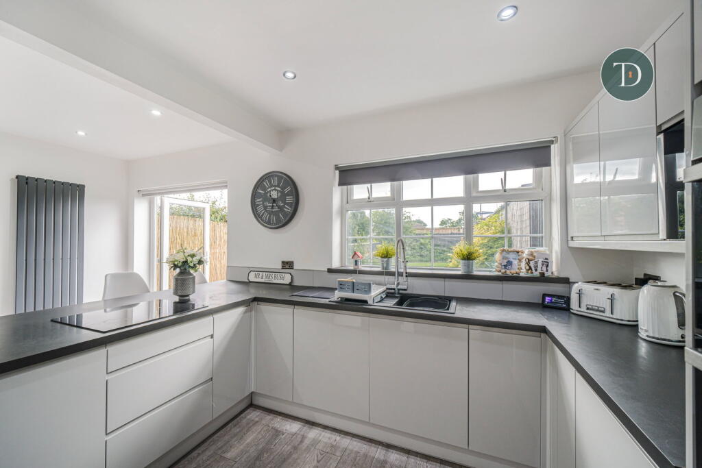 House in Chester, Ellesmere Port - View 4