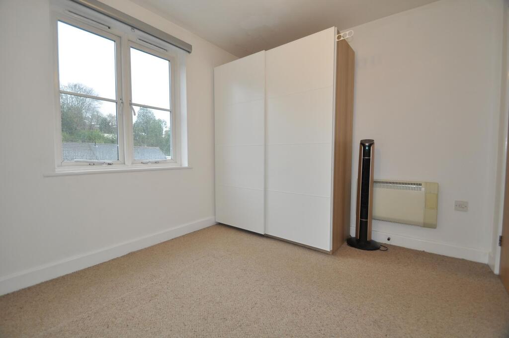 Apartment in Truro - View 4