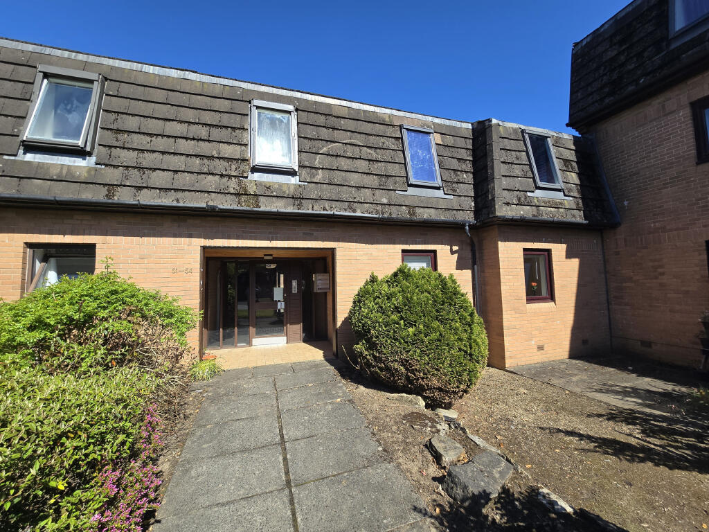 Main image of property: 51 Mahon Court, Moodiesburn, Glasgow, North Lanarkshire