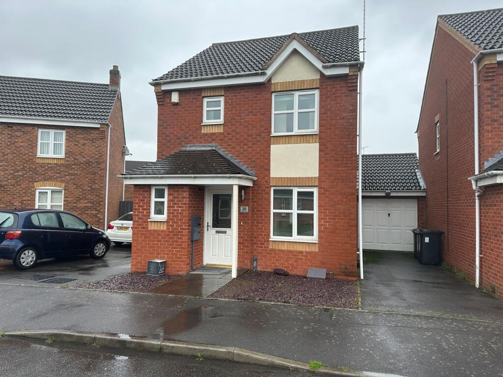 3-bed detached on Panama Road, Burton-On-Trent, DE13, £220,000