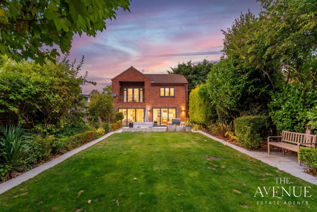 Main image of property: 40 Easthorpe Street, Ruddington, Nottingham, NG11 6LB