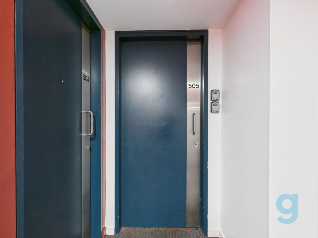 Apartment in Liverpool - More