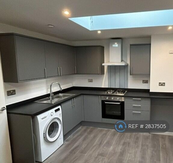 Main image of property: Greyhound Lane, London, SW16