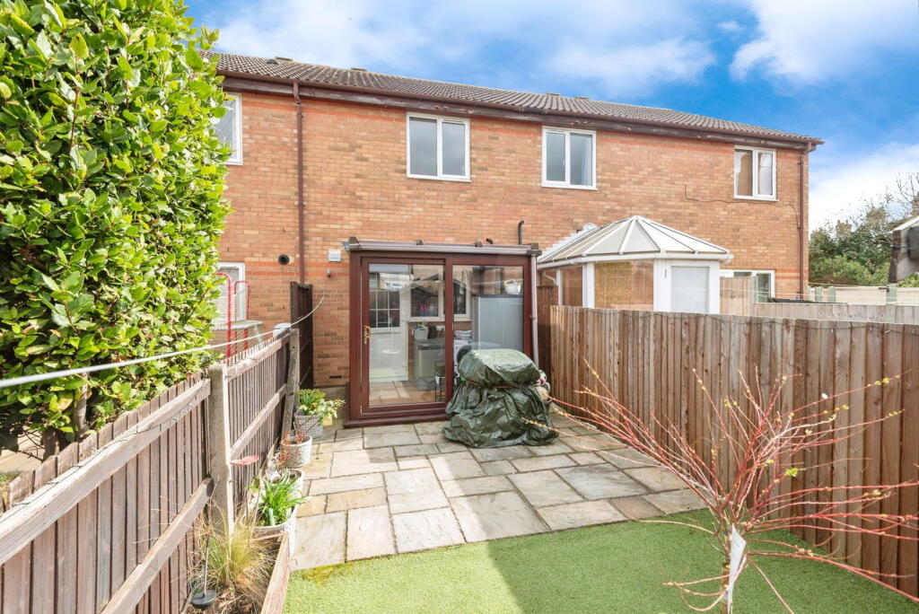 Main image of property: Gladstone Close, Biggleswade, SG18 0BG
