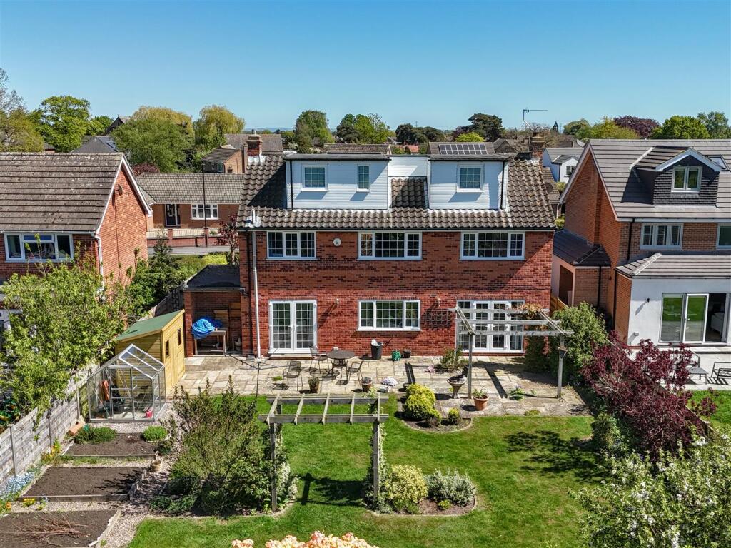 Greenshaw Drive, Haxby, York photo 2